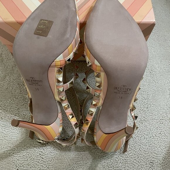 Valentino Garavani Rockstud Ankle Strap Pump - Picture 5 of 7